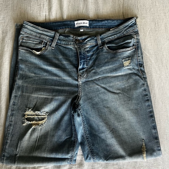 Studio Blue Distressed Ankle Jean - Picture 2 of 5